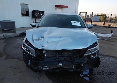 2017 Volkswagen Passat 1.8T R-Line из США, поврежденный, VIN 1VWDT7A33HC078077